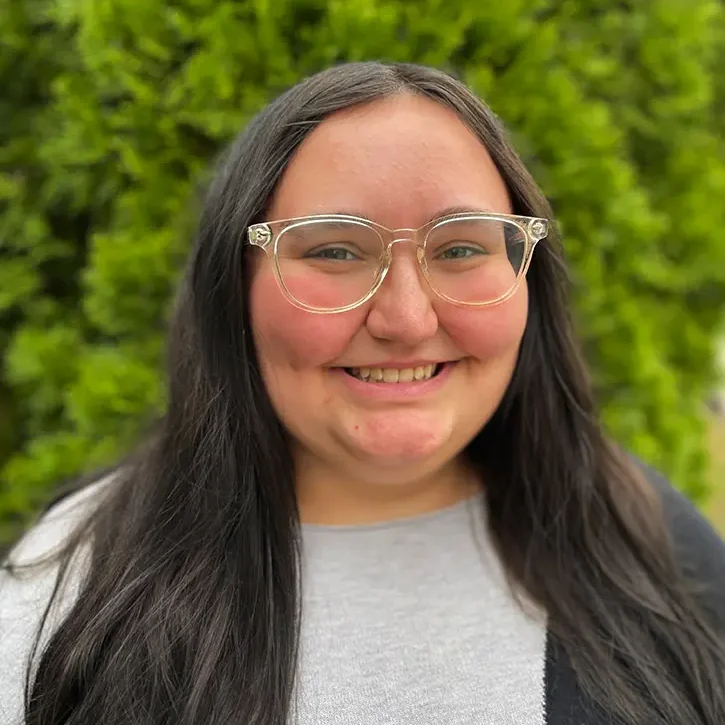 joyful-journey-staff-halle-wise-headshot-2024-west-lafayette-indiana